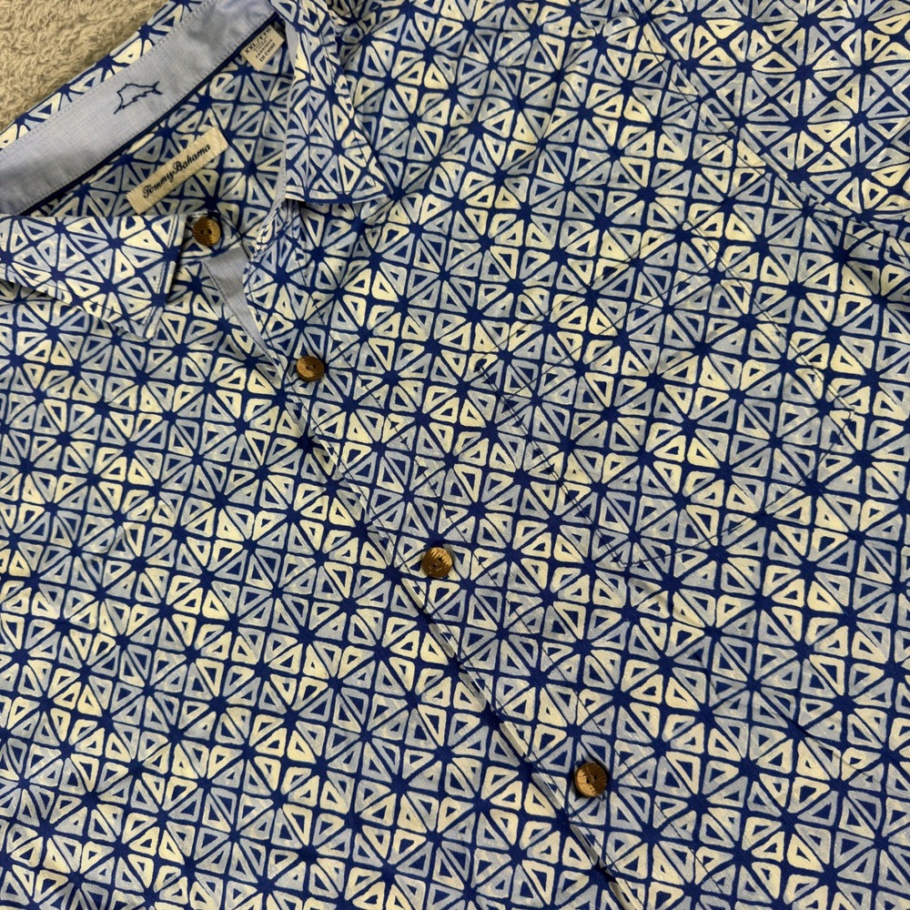 Tommy Bahama Mens XXL Blue White Geometric Silk Blend Coolmax Short Sleeve Shirt